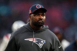 Patriots fire Jerod Mayo, expected to pursue Mike Vrabel as next head coach