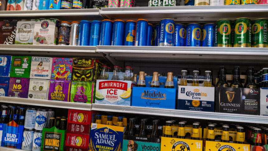 Put nutrition fact labels on alcoholic beverages, U.S. agency says