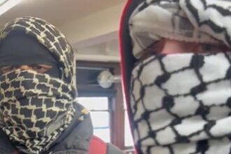 Student Protesters With Their Faces Covered by Keffiyehs Invade Jewish History Class at Columbia University (VIDEO) | The Gateway Pundit