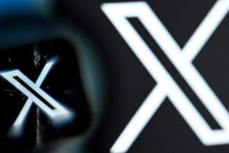 Zoomed-in image of the X app logo, with a larger, blurrier X to the right