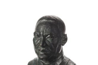 When Elizabeth Catlett Sculpted Martin Luther King Jr.