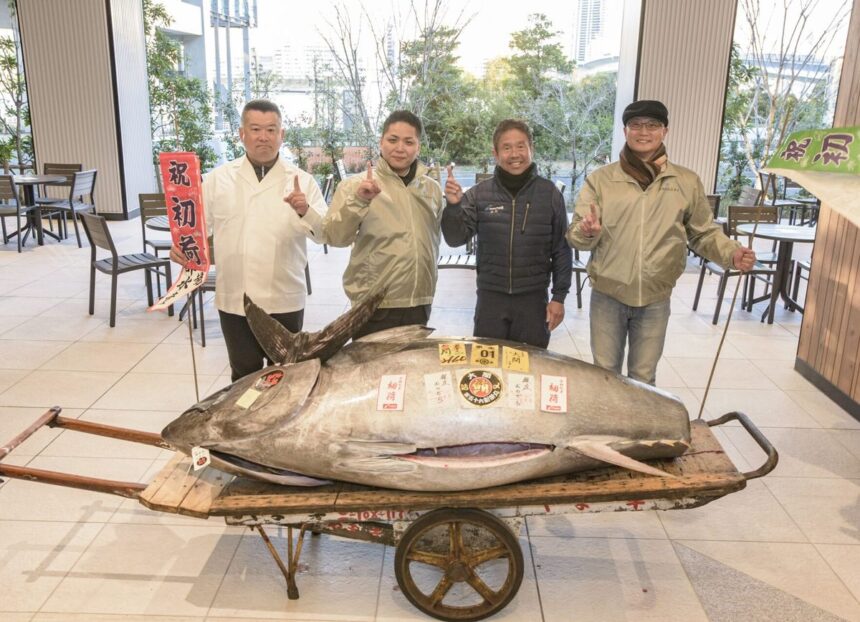 Massive Bluefin Tuna the Size of a Motorcycle Sells for .3 Million at a Japanese Fish Market