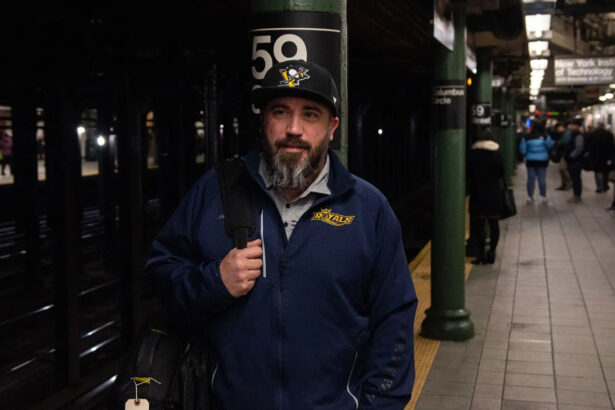 Clock’s ticking: Get hands-on experience volunteering at TechCrunch Disrupt 2025