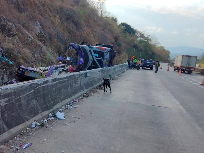 At least 18 dead as bus’ brakes fail