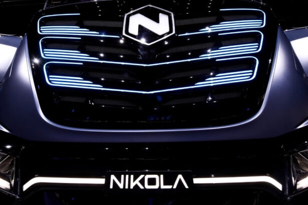 Electric-truck maker Nikola nears bankruptcy filing, WSJ reports