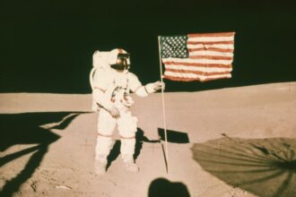 February 5, Apollo 14 astronauts step on the moon