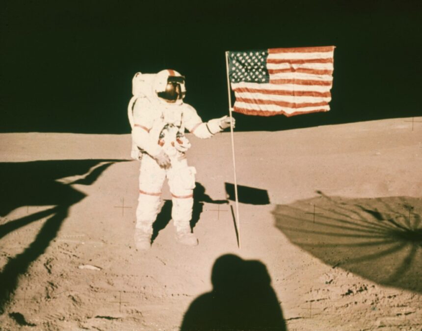 February 5, Apollo 14 astronauts step on the moon