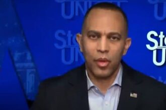 Hakeem Jeffries Torches Trump, “We Will Never Bend The Knee.”