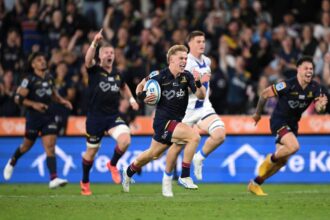 Heroic effort from Highlanders against Blues