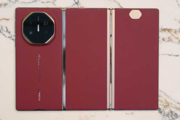 Huawei Mate XT Ultimate Foldable Announced for Global Launch