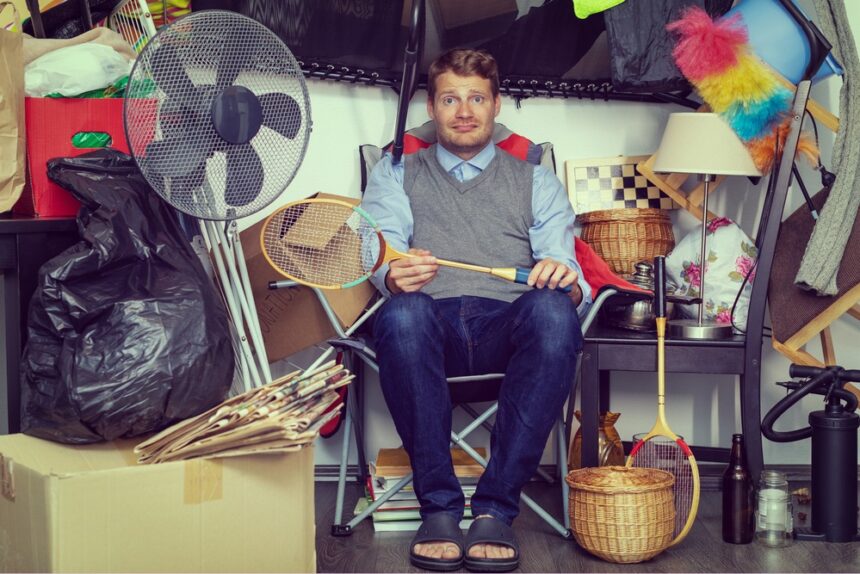 Minimalists and Hoarders (with Michael Easter)