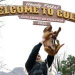 Thousands of Golden Retrievers attend annual Goldens in Golden