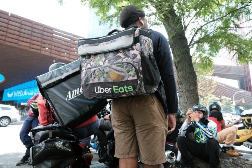 Uber sues DoorDash, alleging anti-competitive tactics