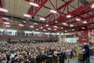 10,512 Show Up To Fight Oligarchy With Bernie Sanders In Michigan