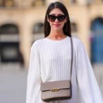 17 Loose yet Slimming Spring Tops to Channel Rich Mom Style