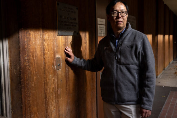 Cuando a este profesor le dio cáncer, no renunció. Impartió una clase sobre ello