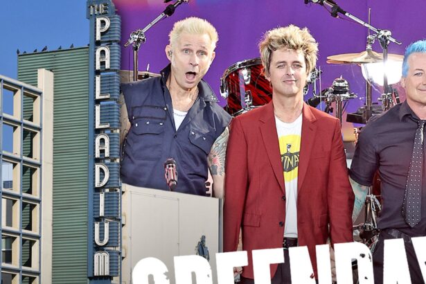 Green Day Treats Hundreds of Fans to Free Concert at Movie Taping