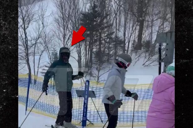 J.D. Vance Asked About Being ‘Putin’s Puppet’ While Skiing in Vermont, On Video