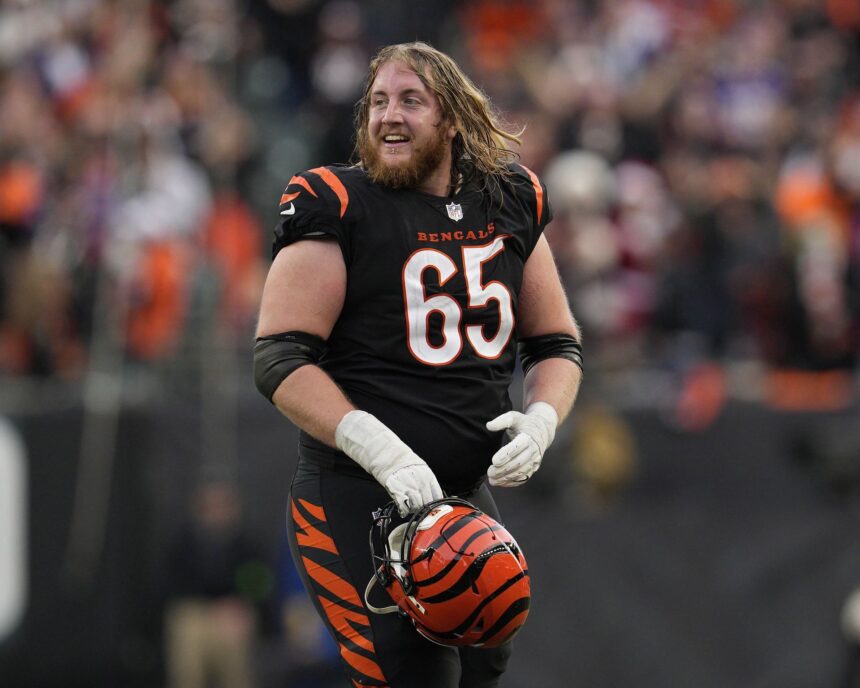 Raiders fans call out franchise for signing Alex Cappa days after OL’s release from Bengals -“Absolutely abysmal”