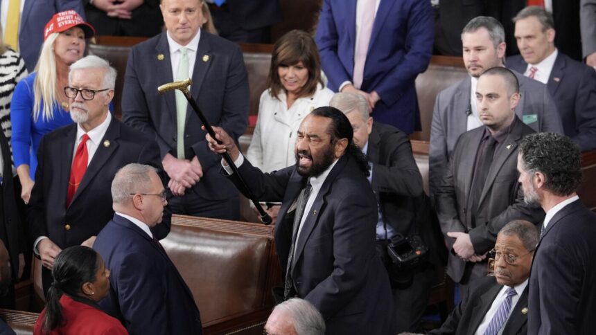 Rep. Al Green removed after shouted protest during Trump’s speech : NPR