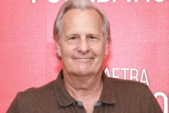 ‘Shrinking’ Season 3 Casts Jeff Daniels