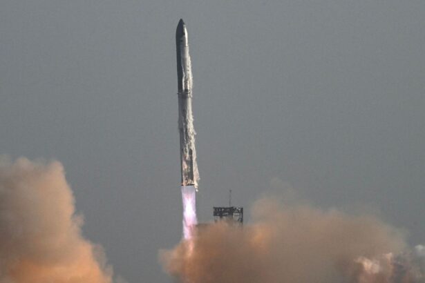 SpaceX Starship Test Ends In An Explosion. Again.