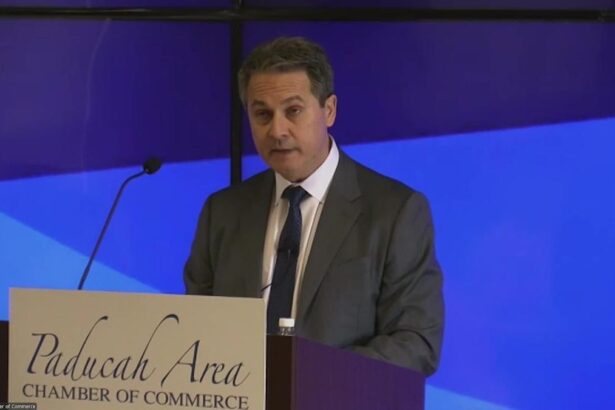 Stocks Fall as Trade War Clouds Economic Outlook: Markets Wrap