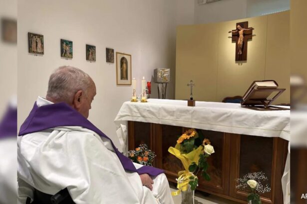 Vatican Releases Photo Of Pope Praying From Hospital Suite Chapel