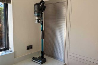 Vax HomePro Pet-Design Vacuum Cleaner Review: Really Gets Around