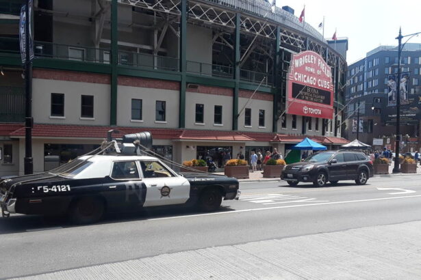 3 robberies reported along Wrigleyville bar strip overnight