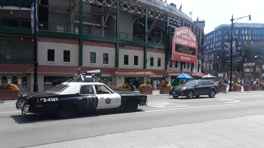 3 robberies reported along Wrigleyville bar strip overnight