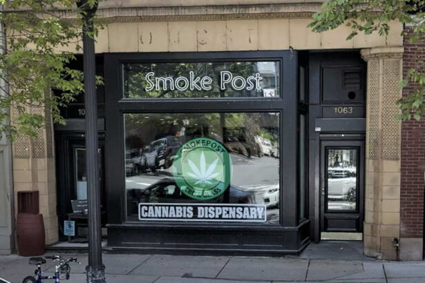 6 teenagers charged with robbing West Loop smoke shop