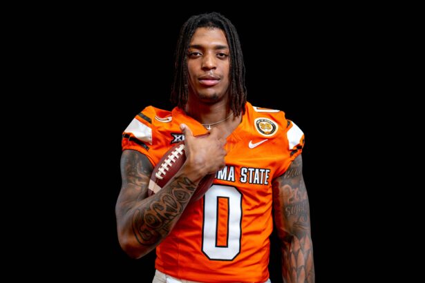 Analyst projects Dolphins selecting 6’1″, 226-lbs RB with 40 TDs in fifth round