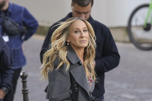 Sarah Jessica Parker Trades Carrie’s Manolos for a Surprising Shoe