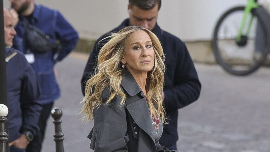Sarah Jessica Parker Trades Carrie’s Manolos for a Surprising Shoe