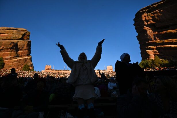 Easter sunrise services at Red Rocks Amphitheatre, photos