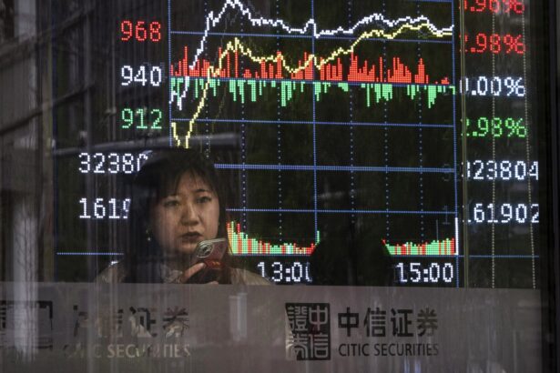 Editor of ‘The Economist’ explains Trump’s tariffs : NPR