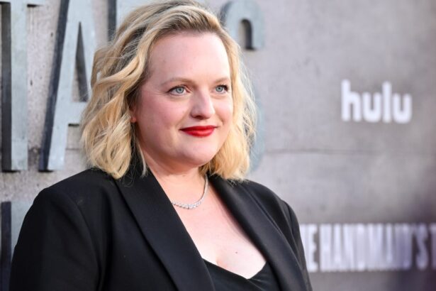 Elisabeth Moss on ‘The Handmaid’s Tale’ Ending at Season 6 Premiere