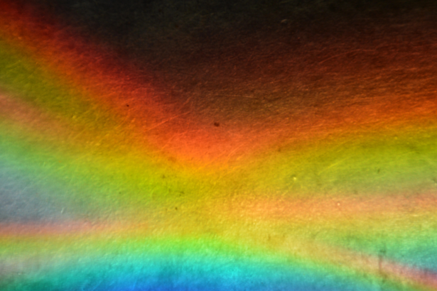 Five people view a never-before-seen color called ‘olo’