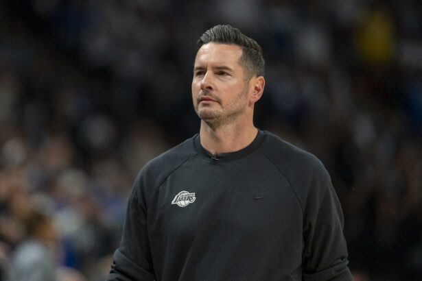 Former LeBron James teammate makes telling JJ Redick statement as Lakers’ struggles laid bare in Game 3 loss vs. Timberwolves