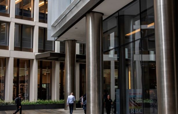 Freshfields only large firm to sign on in support of legal fight against Donald Trump