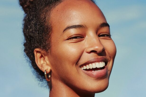 7 Best Teeth Whitening Kits, According to Cosmetic Dentists