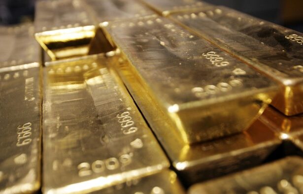 Gold hits ,500 for first time as Donald Trump’s attack on Jay Powell rattles markets
