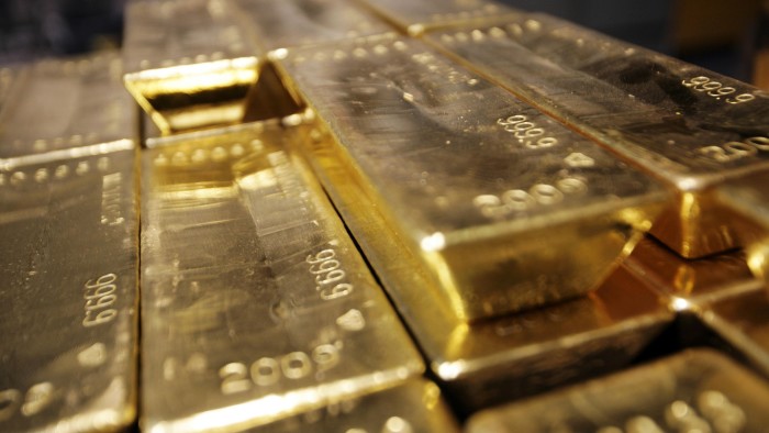 Gold hits ,500 for first time as Donald Trump’s attack on Jay Powell rattles markets