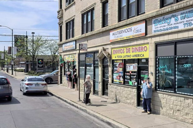 Gunmen opens fire on CTA bus in Portage Park, injuring 2 passengers