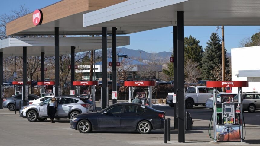 In Colorado, gas for cars could soon come with a warning label