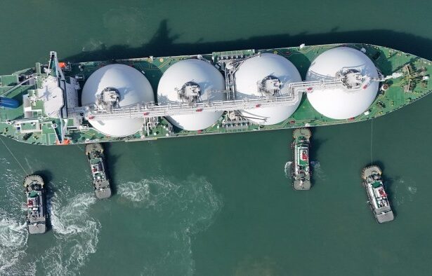 LNG companies say they cannot comply with Trump rules on Chinese ships