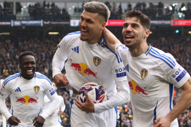 Leeds United promoted to Premier League after record-setting four-goal first half; Burnley also move up