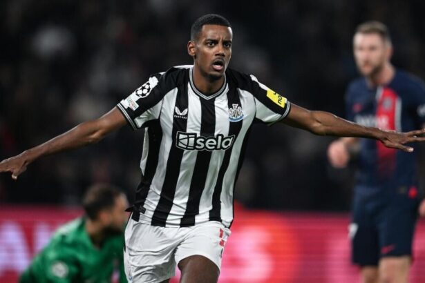 Newcastle vs. Manchester United odds, prediction: Free 2025 Premier League expert picks for April 13