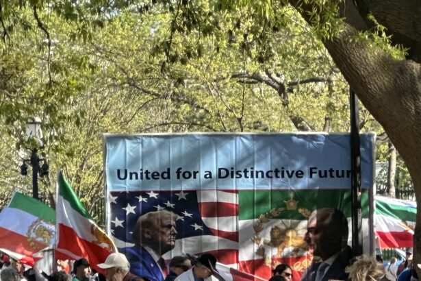 Peaceful “Free Iran” Protest Held by Large Conservative Group Outside the White House – TGP Footage |